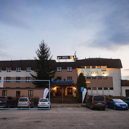 Hotel Rozkos Česká Skalice エクステリア 写真