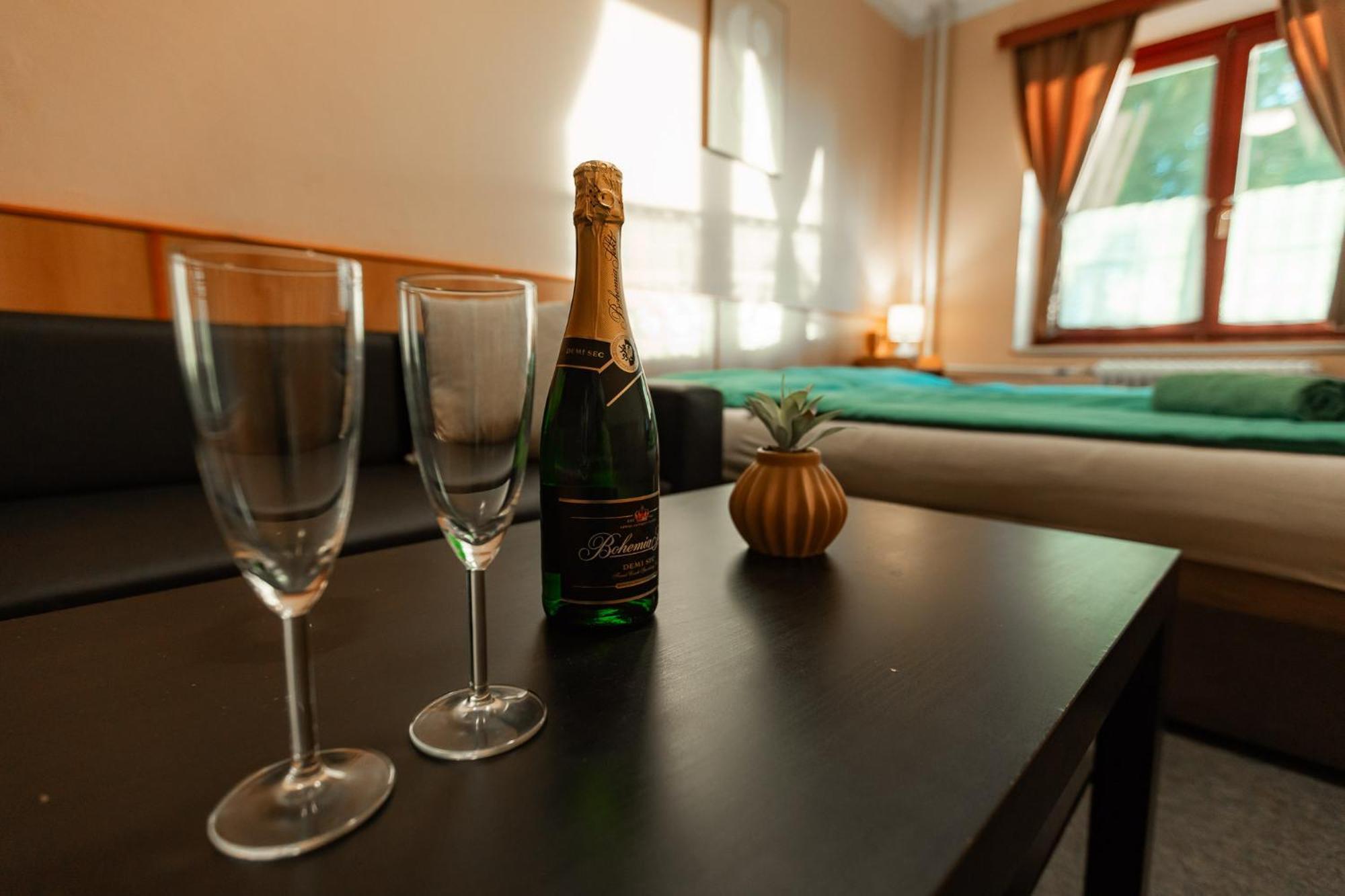 Hotel Rozkos Česká Skalice 部屋 写真