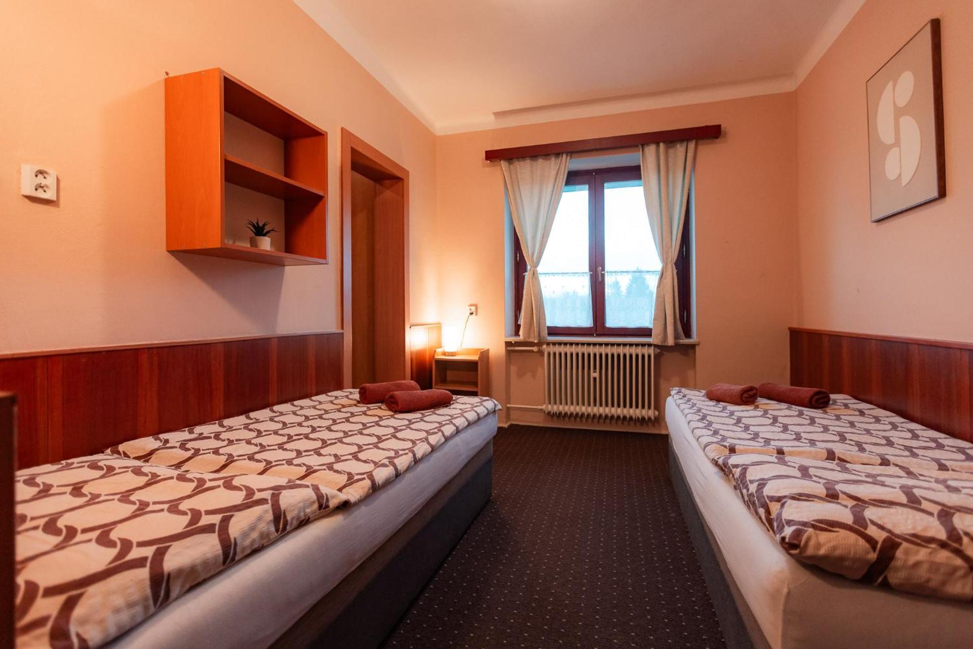 Hotel Rozkos Česká Skalice 部屋 写真